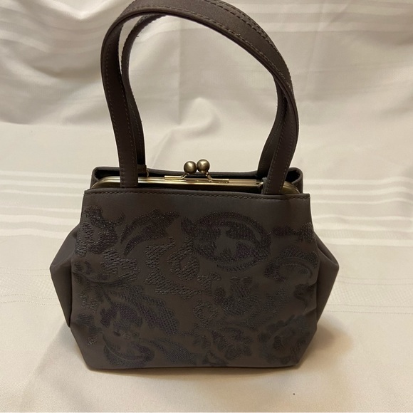 Frankie &Johnnie Dark Gray Womens Vintage Mini Satchel Bag features Kiss closure - Picture 2 of 13